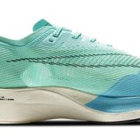 hoka carbon x 2 vs nike vaporfly next