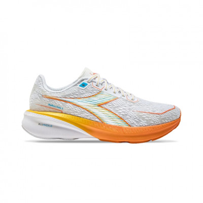 chaussure de running Diadora Mythos Blushield Volo 5