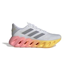 Chaussures de running adidas Switch FWD 2