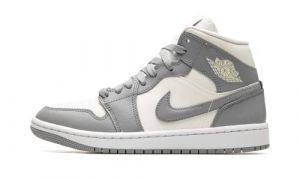 Jordan WMNS Air Jordan 1 Mid SE DO6699 200