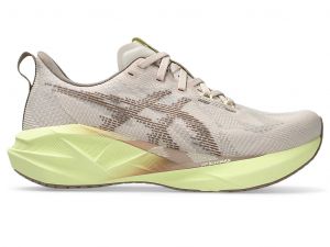 ASICS Novablast 5 Mineral Beige / Taupe Grey Femmes Taille 41.5