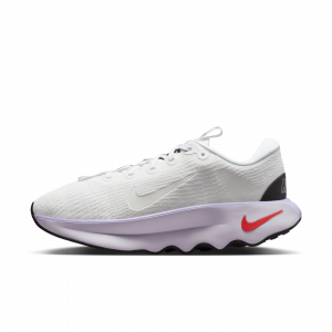 Chaussure de marche Nike Motiva pour femme - Blanc