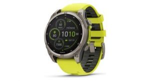 Montre gps garmin fenix 8 solar   47 mm sapphire titane carbon gray dlc avec bracelet en silicone jaune graphite