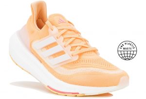 UltraBOOST Light W