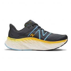 Chaussures New Balance Fresh Foam More v4 noir blanc jaune - 44.5