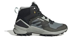 Chaussures de randonnee femme adidas terrex swift r3 mid gtx noir gris