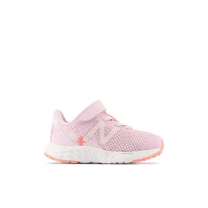 New Balance Enfant Fresh Foam Arishi v4 Bungee Lace with Top Strap en Rose, Synthetic, Taille 22.5