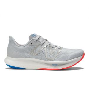 New Balance Homme FuelCell Rebel v3 en Gris/Rouge/Bleu, Synthetic, Taille 40
